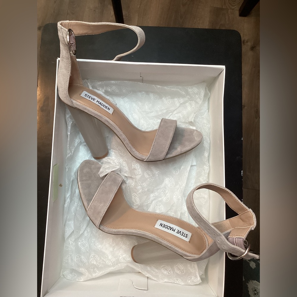 STEVE MADDEN Suede Ankle Strap Heel Sandals
